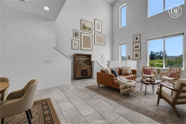 83 Waldorf, Irvine, CA 92612