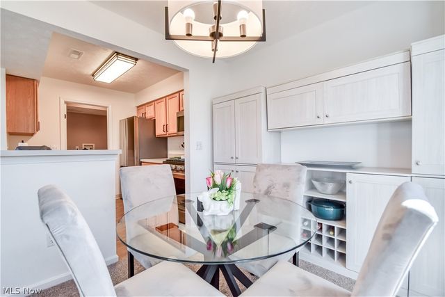 8712 Elmdale Trce, Macedonia, OH 44056