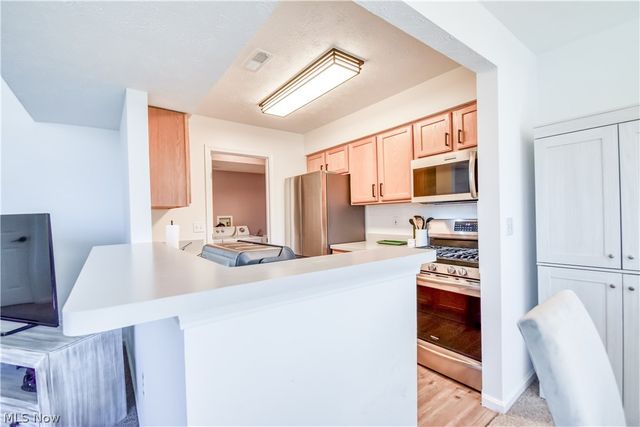 8712 Elmdale Trce, Macedonia, OH 44056