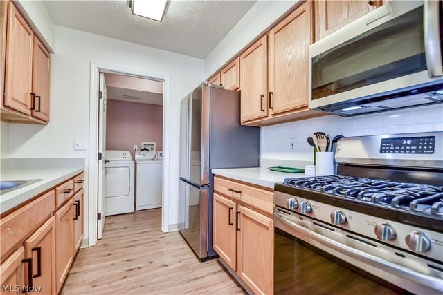 8712 Elmdale Trce, Macedonia, OH 44056