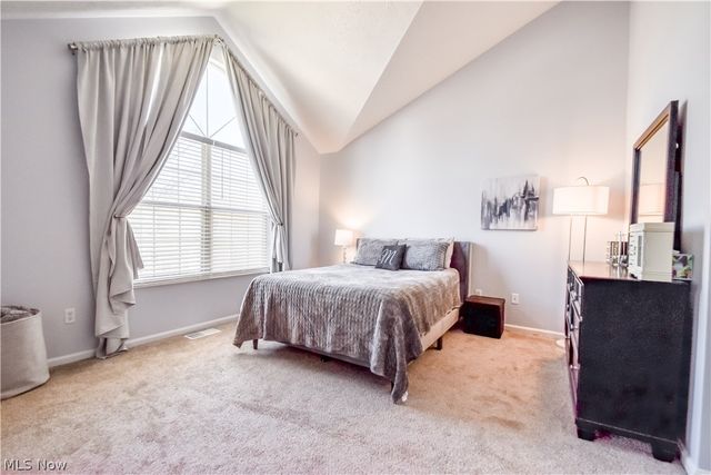 8712 Elmdale Trce, Macedonia, OH 44056