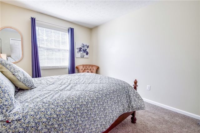 8712 Elmdale Trce, Macedonia, OH 44056