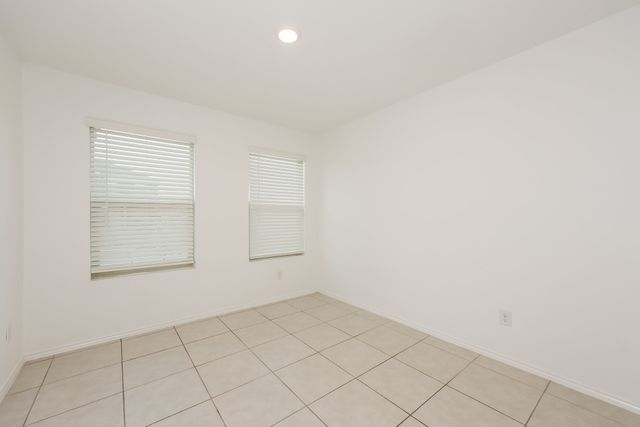 305 Dry Canyon Way, Fort Worth, TX 76052