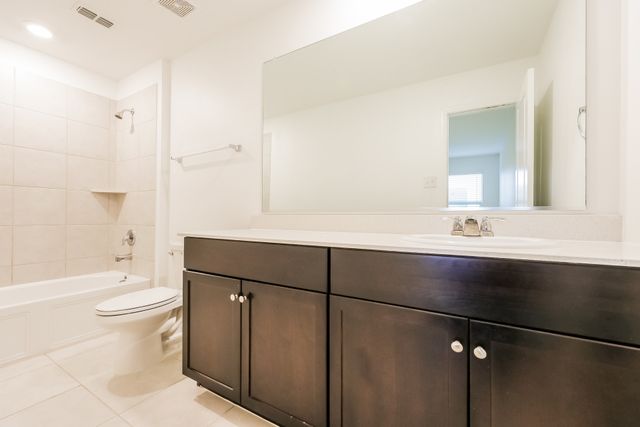 305 Dry Canyon Way, Fort Worth, TX 76052