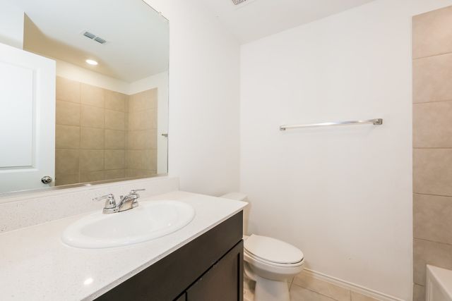 305 Dry Canyon Way, Fort Worth, TX 76052