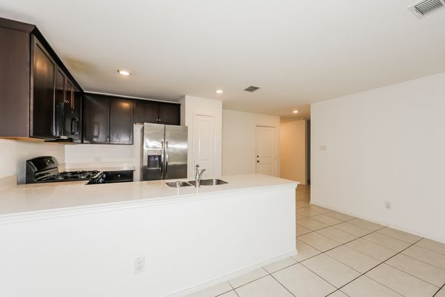 305 Dry Canyon Way, Fort Worth, TX 76052