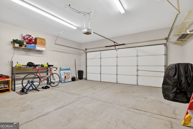 512 Little Shoals Place, Canton, GA 30115
