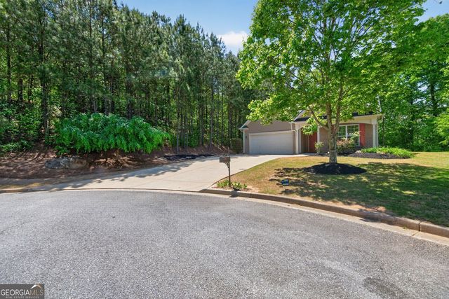 512 Little Shoals Place, Canton, GA 30115
