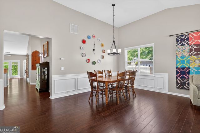 512 Little Shoals Place, Canton, GA 30115