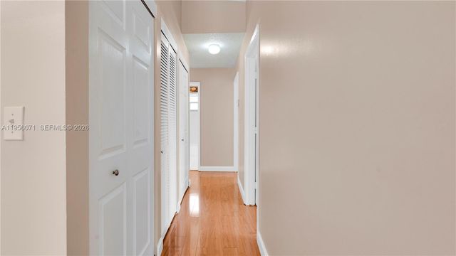 570 Woodgate Cir A, Sunrise, FL 33326