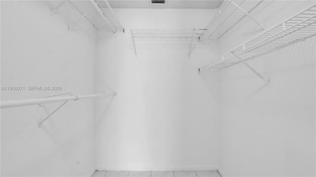 570 Woodgate Cir A, Sunrise, FL 33326