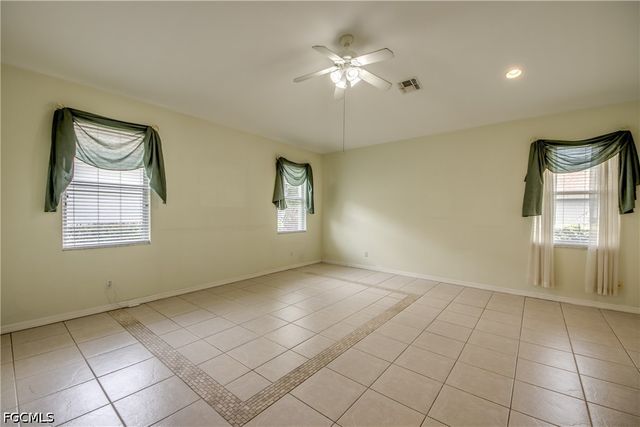 8904 Baytowne LOOP, Fort Myers, FL 33908