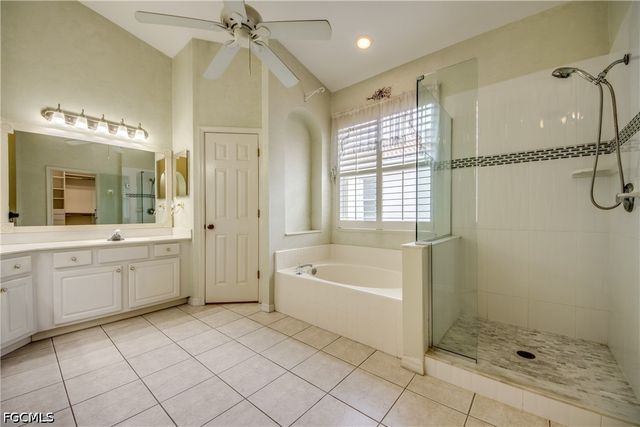 8904 Baytowne LOOP, Fort Myers, FL 33908