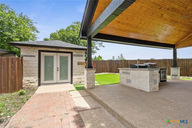 318 Franklin Road, Eddy, TX 76524