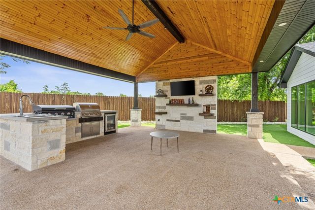 318 Franklin Road, Eddy, TX 76524