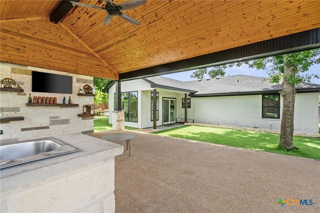 318 Franklin Road, Eddy, TX 76524