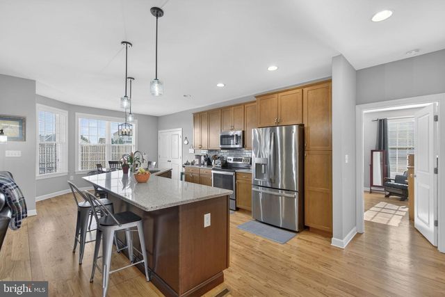 100 PENDERBROOK CT, Stephens City, VA 22655