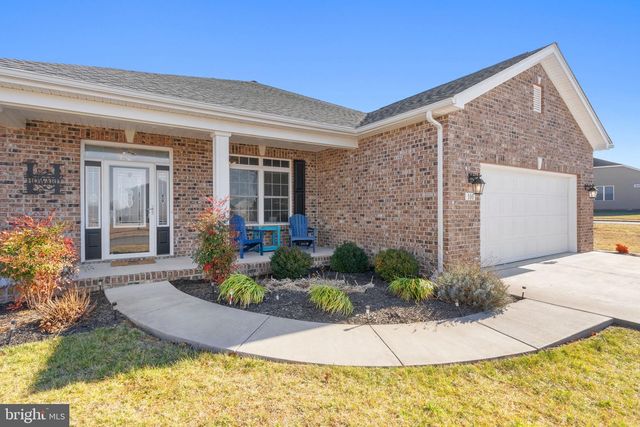 100 PENDERBROOK CT, Stephens City, VA 22655