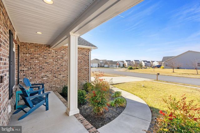 100 PENDERBROOK CT, Stephens City, VA 22655