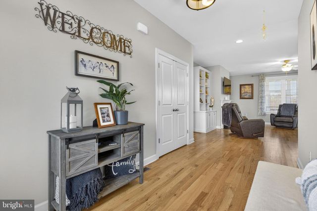 100 PENDERBROOK CT, Stephens City, VA 22655