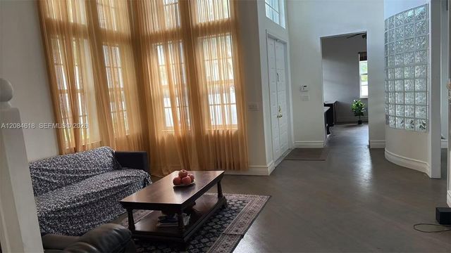 1580 SW 164th Avenue, Pembroke Pines, FL 33027