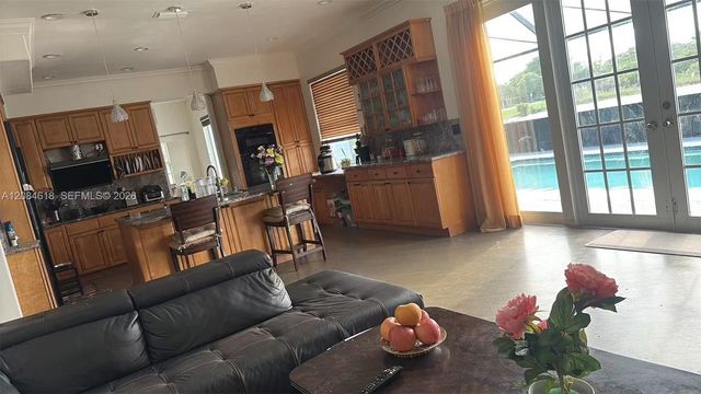 1580 SW 164th Avenue, Pembroke Pines, FL 33027