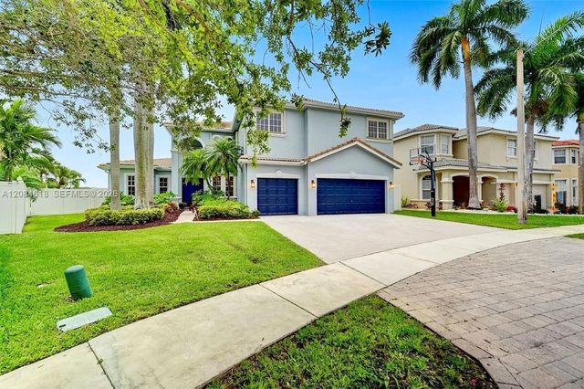 1580 SW 164th Avenue, Pembroke Pines, FL 33027