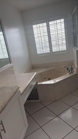 1580 SW 164th Avenue, Pembroke Pines, FL 33027