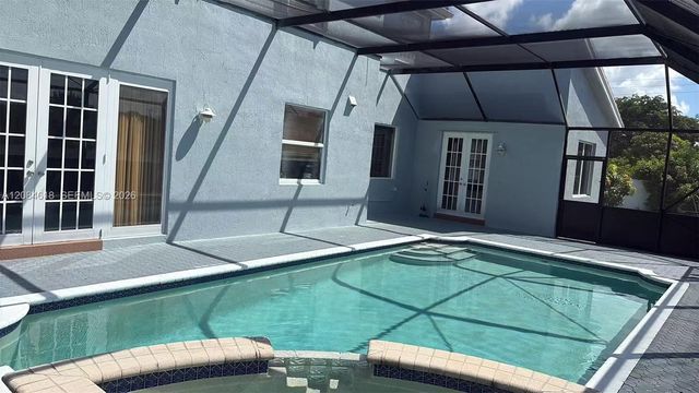 1580 SW 164th Avenue, Pembroke Pines, FL 33027