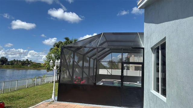 1580 SW 164th Avenue, Pembroke Pines, FL 33027