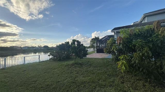 1580 SW 164th Avenue, Pembroke Pines, FL 33027
