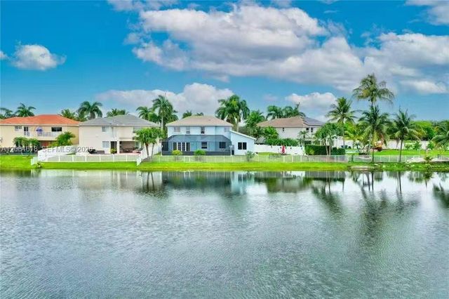 1580 SW 164th Avenue, Pembroke Pines, FL 33027