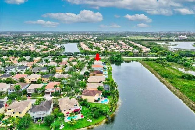 1580 SW 164th Avenue, Pembroke Pines, FL 33027