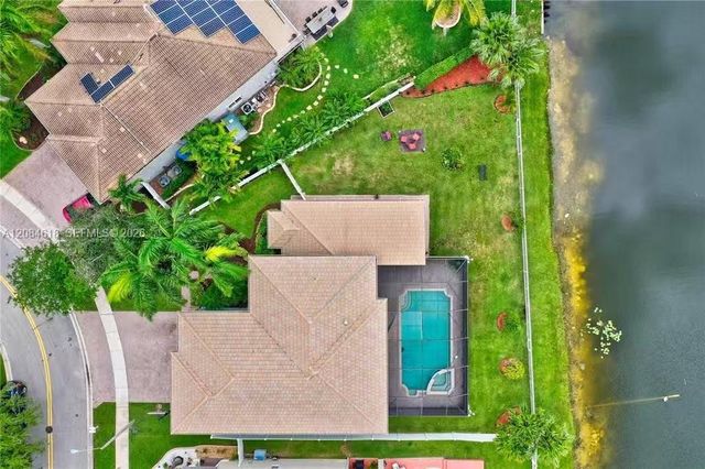 1580 SW 164th Avenue, Pembroke Pines, FL 33027