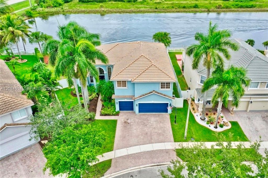 1580 SW 164th Avenue, Pembroke Pines, FL 33027