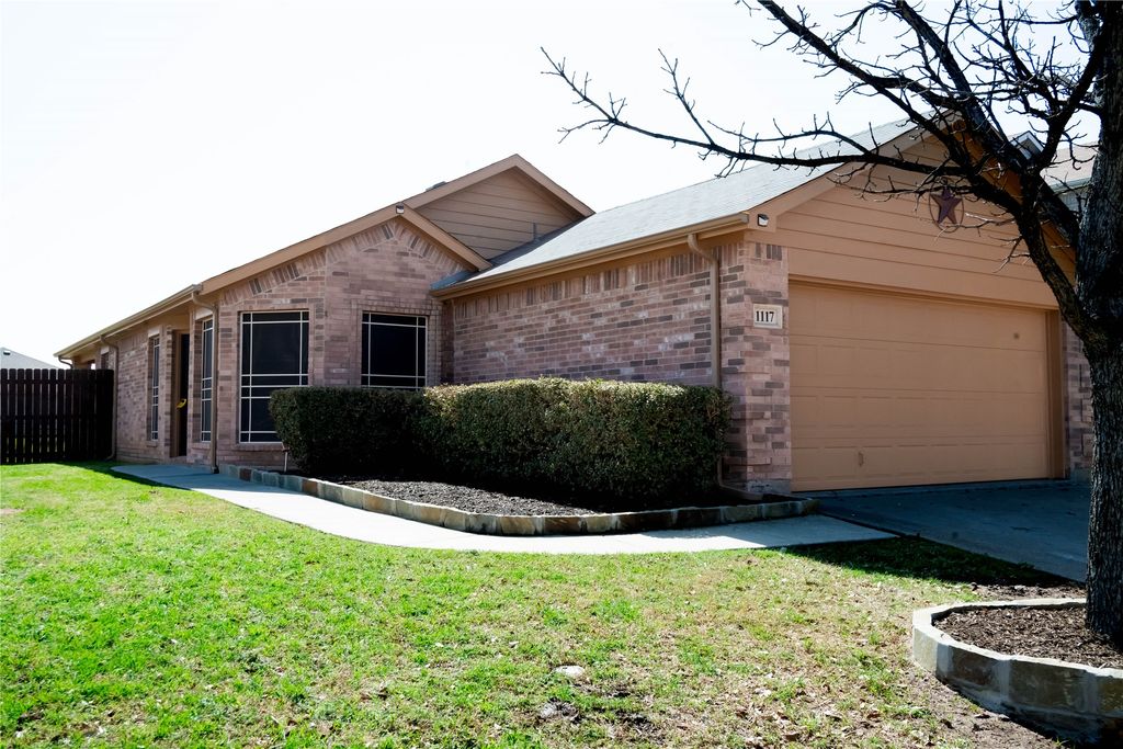 1117 Browntop Street, Crowley, TX 76036