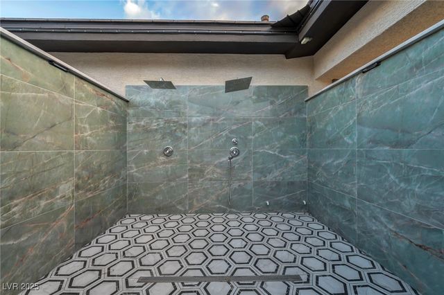 7780 Hickam Avenue, Las Vegas, NV 89129