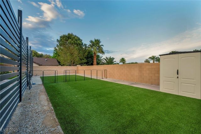 7780 Hickam Avenue, Las Vegas, NV 89129