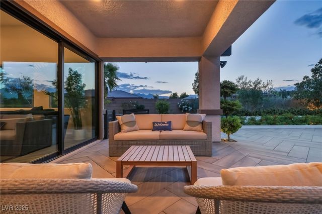 7780 Hickam Avenue, Las Vegas, NV 89129