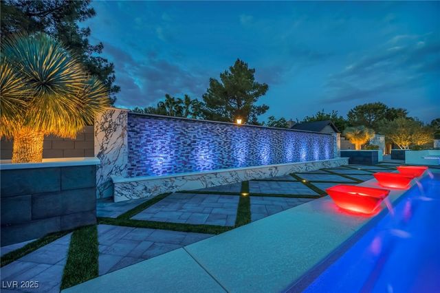 7780 Hickam Avenue, Las Vegas, NV 89129