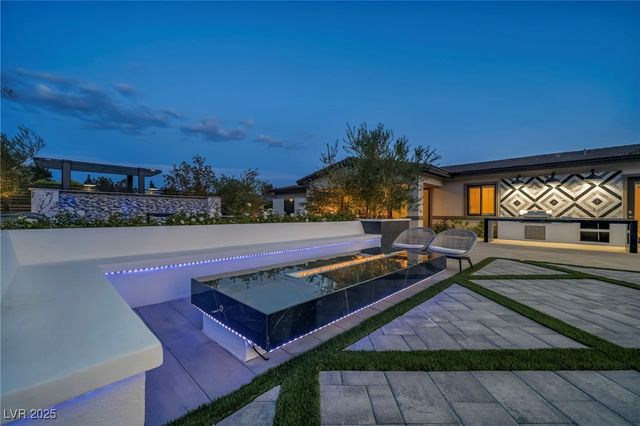 7780 Hickam Avenue, Las Vegas, NV 89129