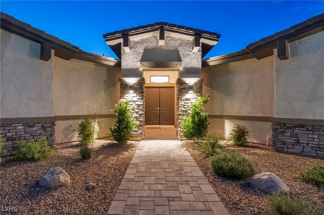 7780 Hickam Avenue, Las Vegas, NV 89129