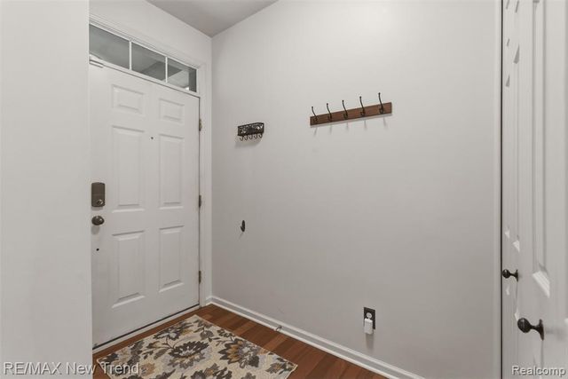 3270 Johanna Ware, Wixom, MI 48393