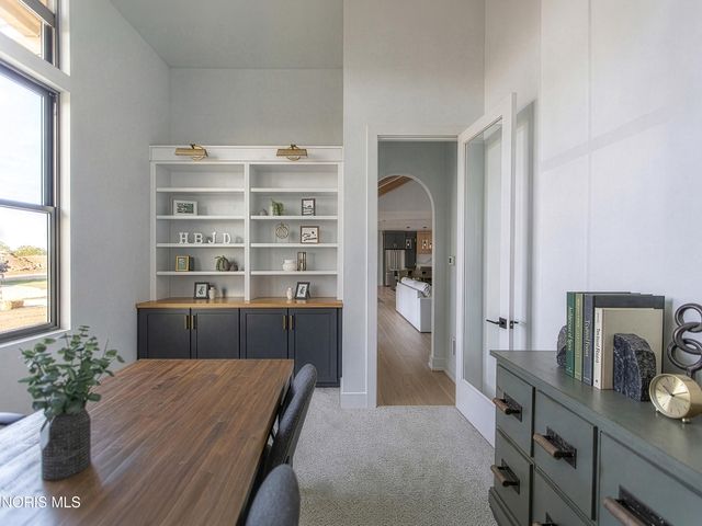 7261 Rolling Meadow Lane, Maumee, OH 43537