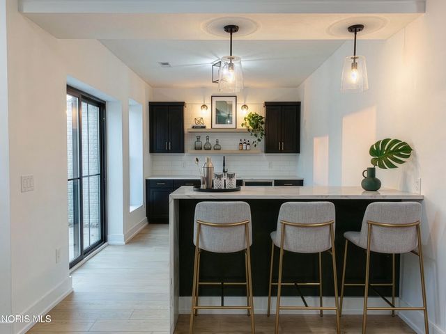 7261 Rolling Meadow Lane, Maumee, OH 43537