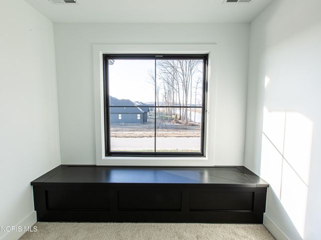 7261 Rolling Meadow Lane, Maumee, OH 43537