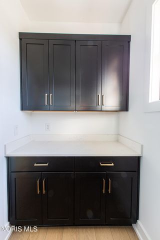 7261 Rolling Meadow Lane, Maumee, OH 43537