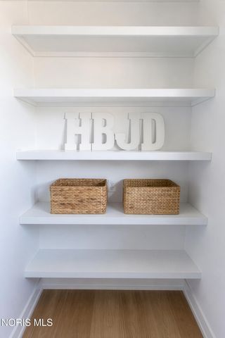 7261 Rolling Meadow Lane, Maumee, OH 43537