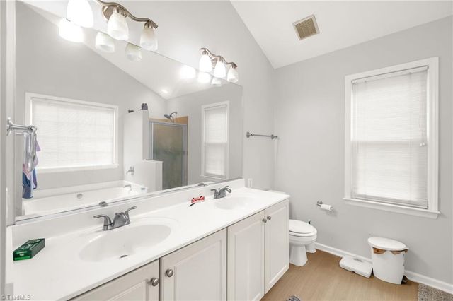 9 Compton Court, Greensboro, NC 27407