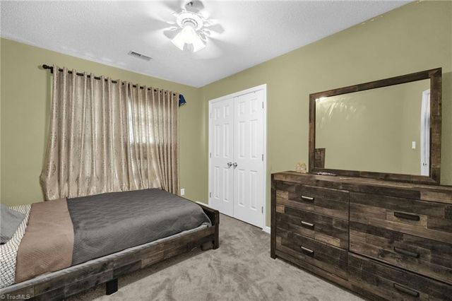 9 Compton Court, Greensboro, NC 27407